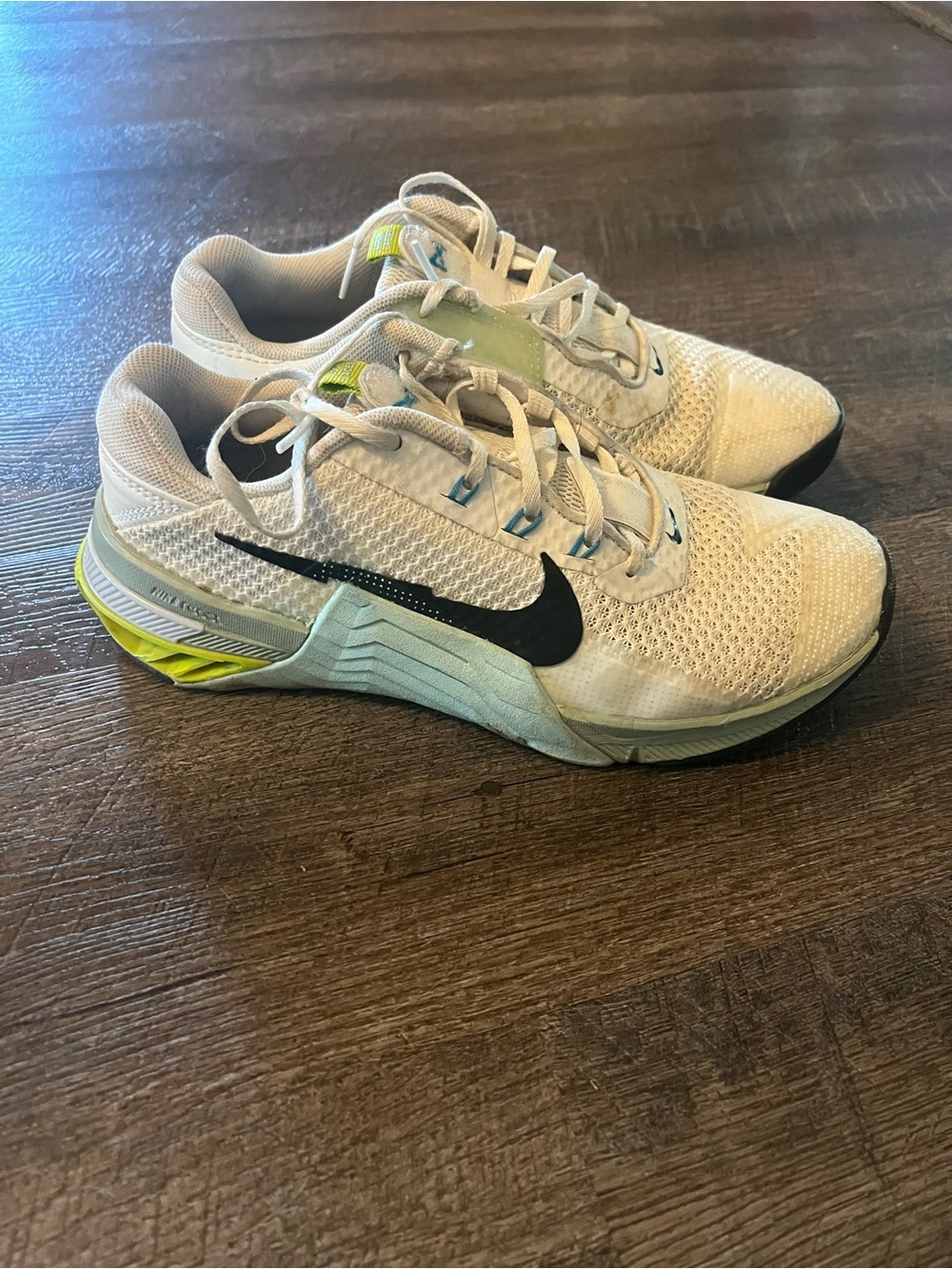 Nike White Mesh Trainers with Black Swoosh and Lime Highlights
